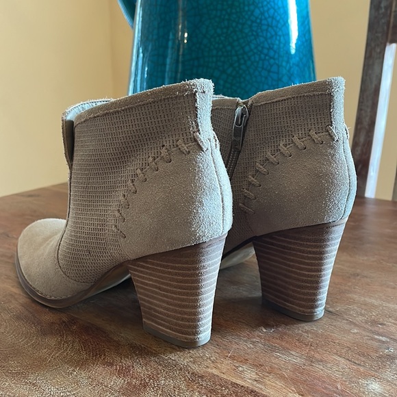 Marc Fisher Booties | Size 7.5 - Picture 7 of 9